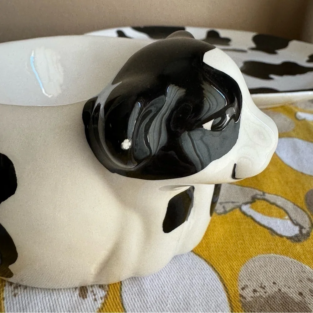 Vintage 1993 black and white cow appetizer and dip tray and cup